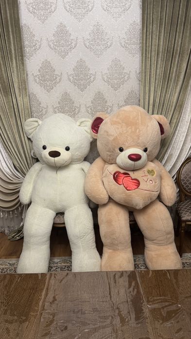 Плюшевые мишки две штуки