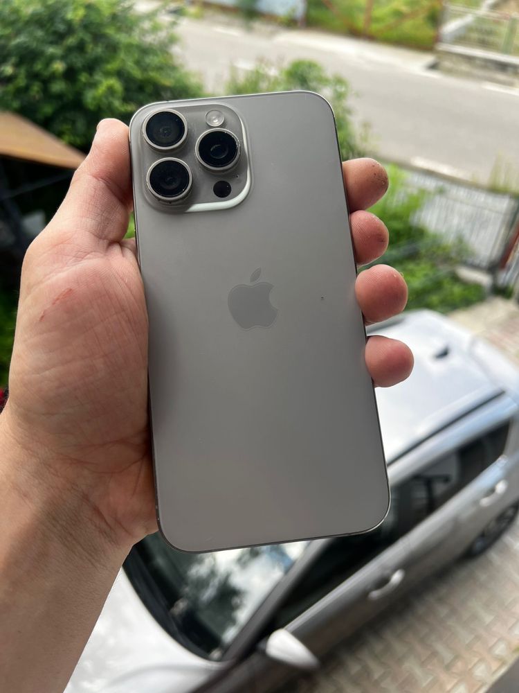 Iphone 15 Pro Max 256 Titanium / Neverlocked