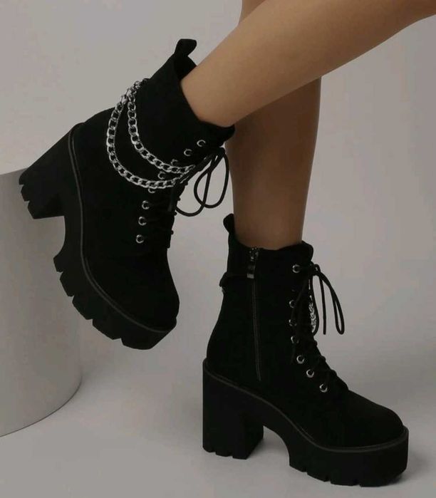 Botine cu toc , mărime 39