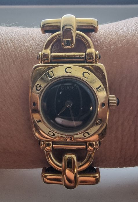 GUCCI Оригинален дамски часовник