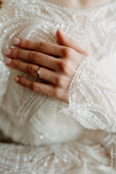 Vand rochie de mireasa