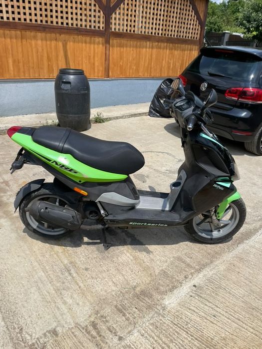 Scuter Piaggo Hi per 2 Nrg