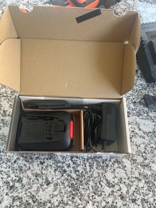 mini drujba fierastrau electric crengi worx