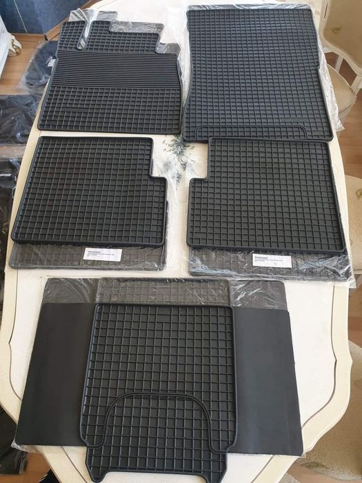 Оригинални гумени стелки за Mercedes Г клас W463