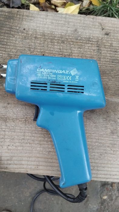 Vând pistol de lipit