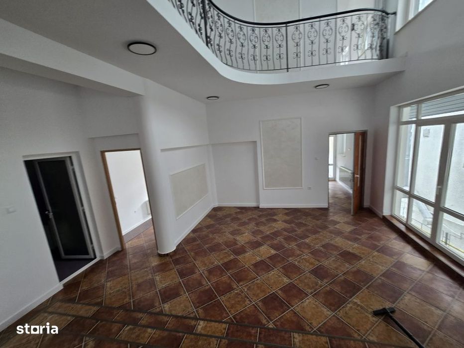 Cladire Banat - ideala sediu firma