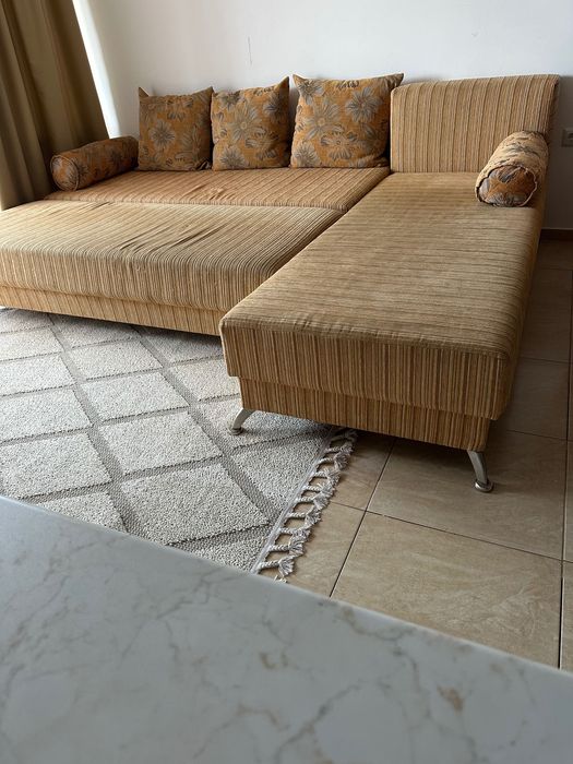 Разтегателен диван