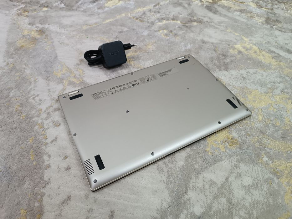 Notebook Acer Swift 4-х ядерный.