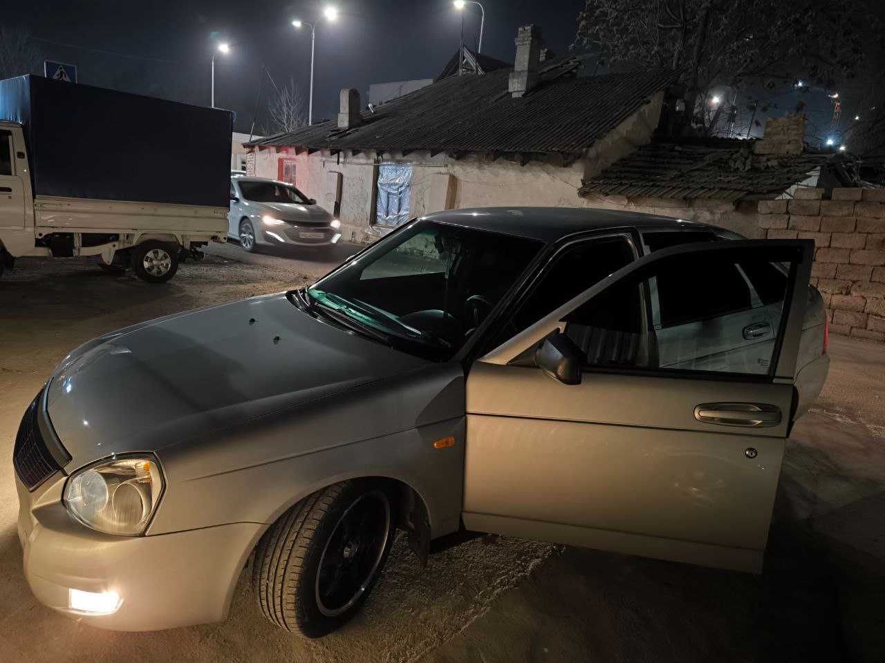 Автомобиль Приора 2172, 2008года