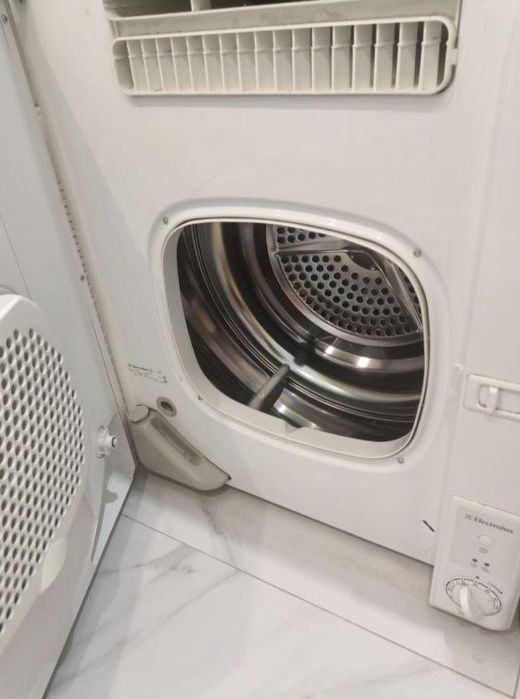 Продам электро сушильную машина Electrolux ,в отличном состоянии