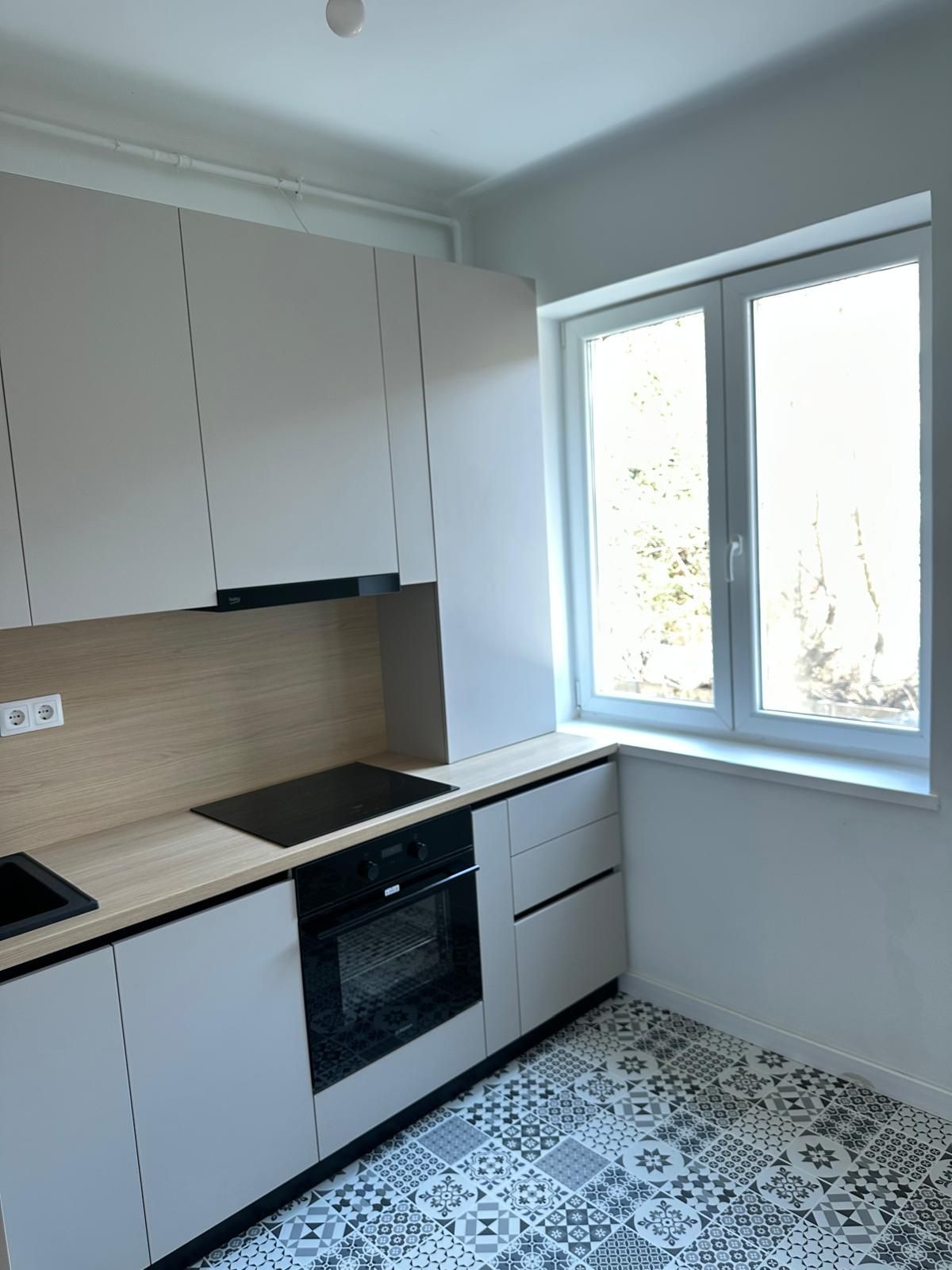 Persoana fizica, vând apartament finisat zona str Horea