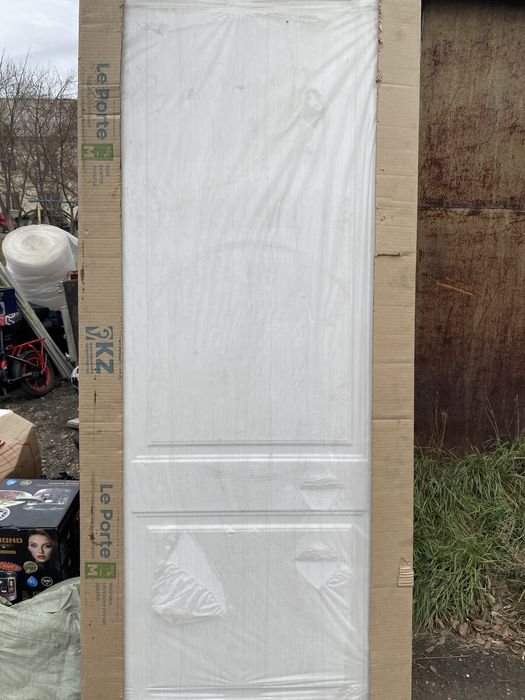 Продам срочно новую дверь