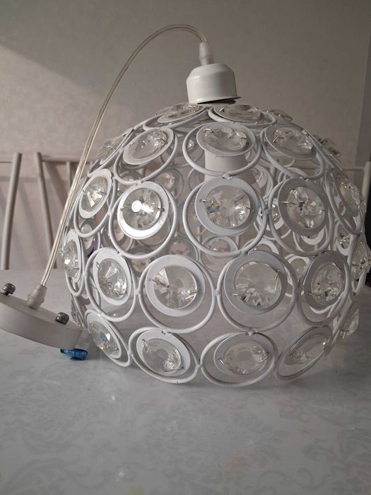 Люстра для спальни