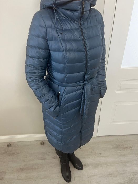 Продаются 3  куртки  отличного качество