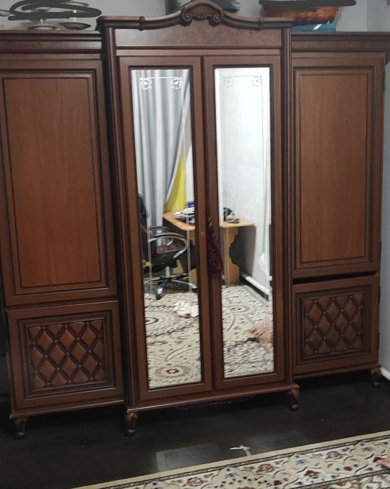 Шифонер және тумбасы бар шамалы тарттпаларынын жөндеп аласыздар