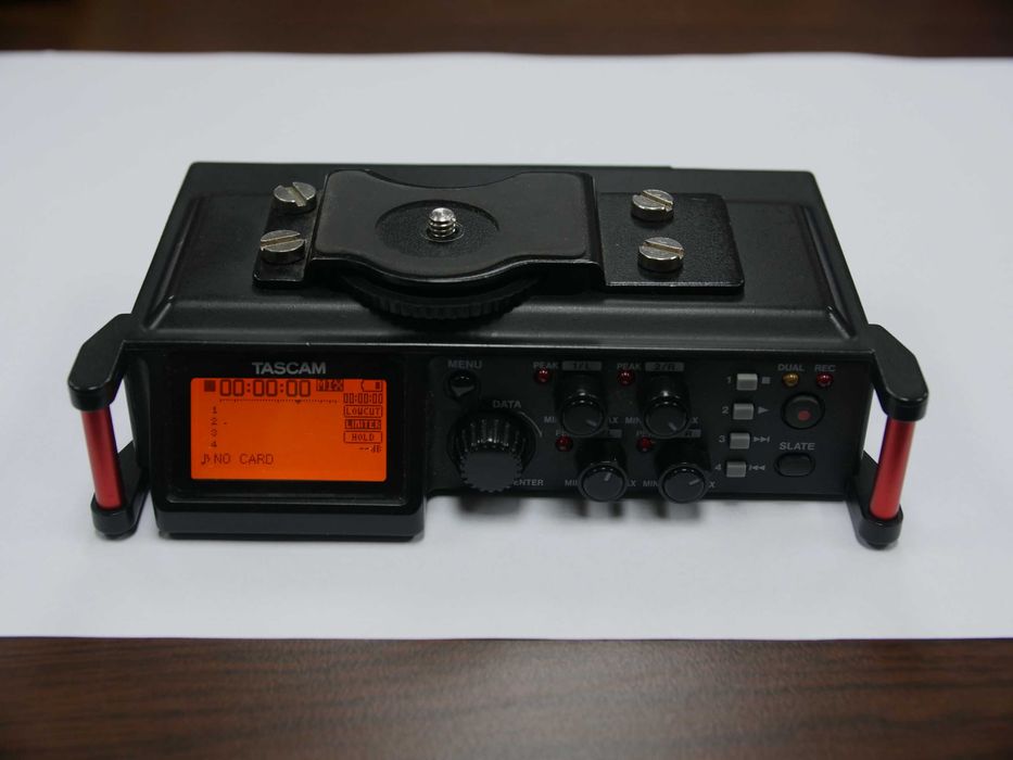 TASCAM DR-70D 4 канален аудио рекордер