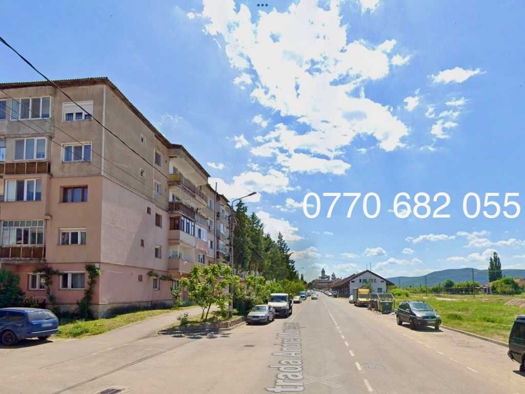 Apartament 3 camere, Ștei, Bihor