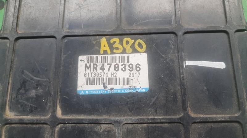 Calculator ecu Mitsubishi Pajero 2 1990-2000 mr470396