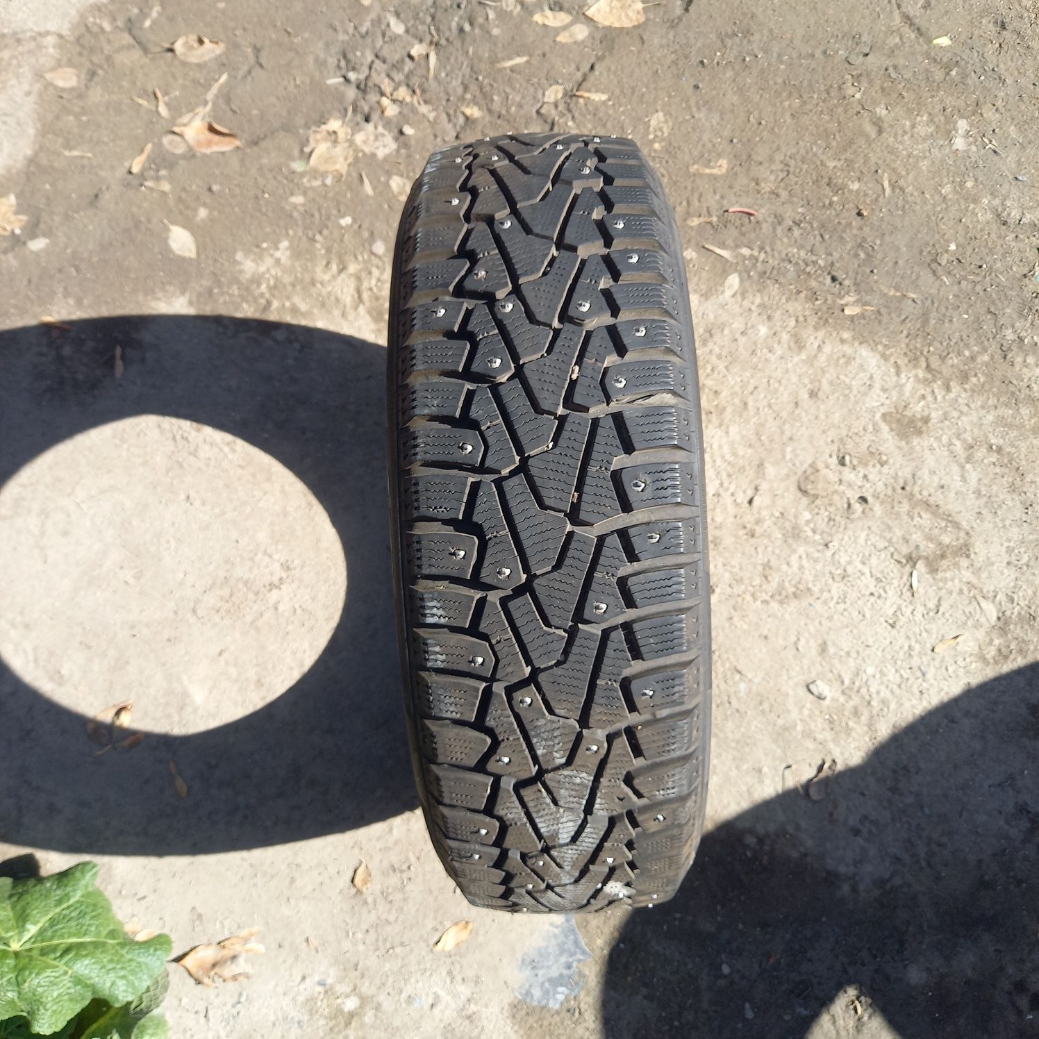 Pirelli 185/65 R15 шипы 4 шт