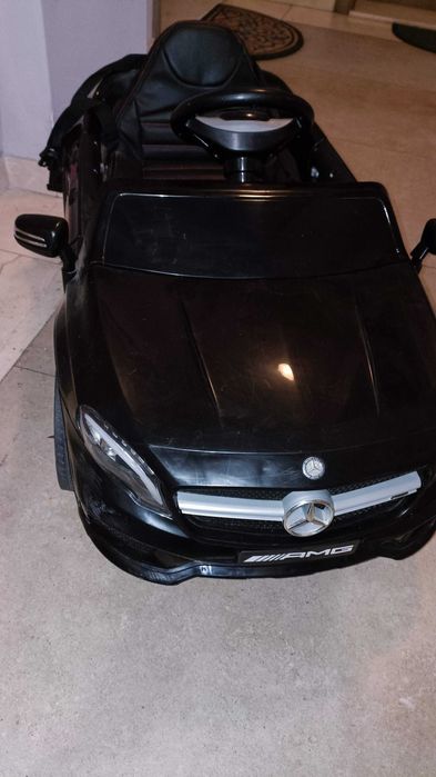 Акумулаторна кола Chipolino - Mercedes Benz GLA45, черна