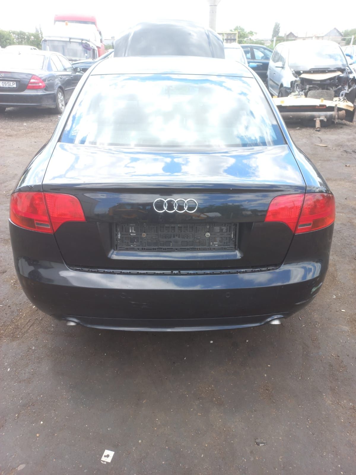 Dezmembrez Audi a4 b7 fara bara fata 1.8t 2.0tdi blb bre