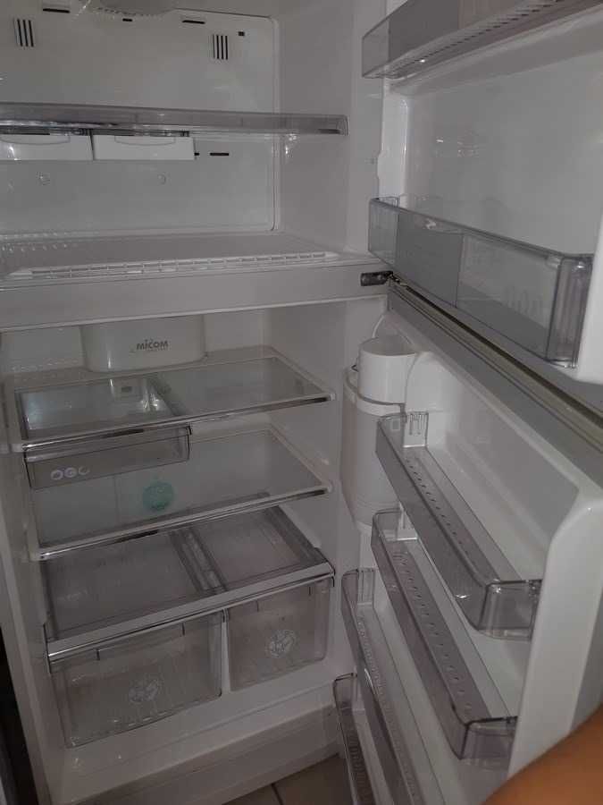 Холодильник большой 526л LG оригинал с кулером для напитков