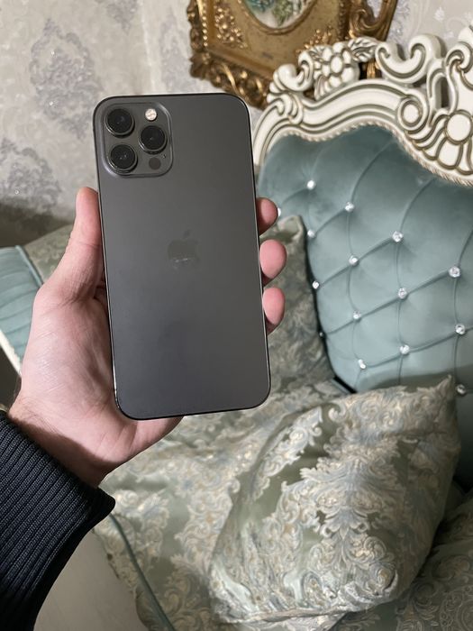 Продам телефон Айфон 12 Pro Max