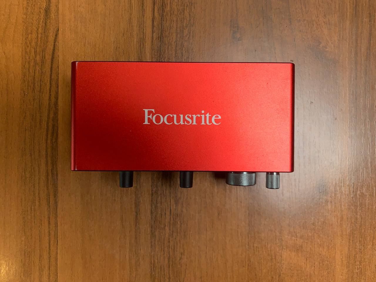 Focusrite 2i2 3rd Generation звуковая карта (до 10 апреля)