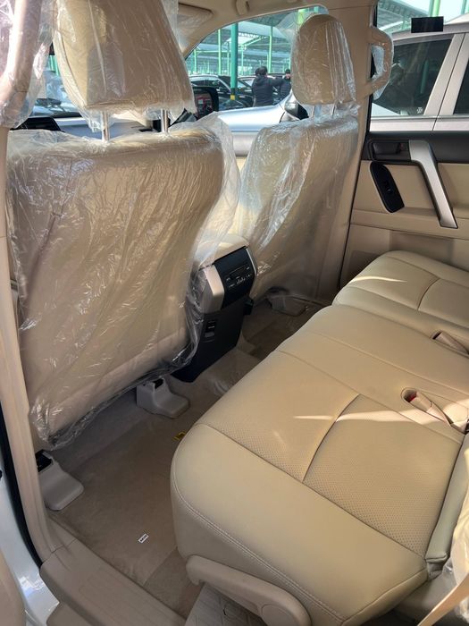 Toyota Land Cruiser 150 Full