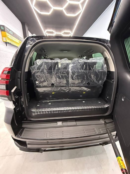 Toyota Land Cruiser 150