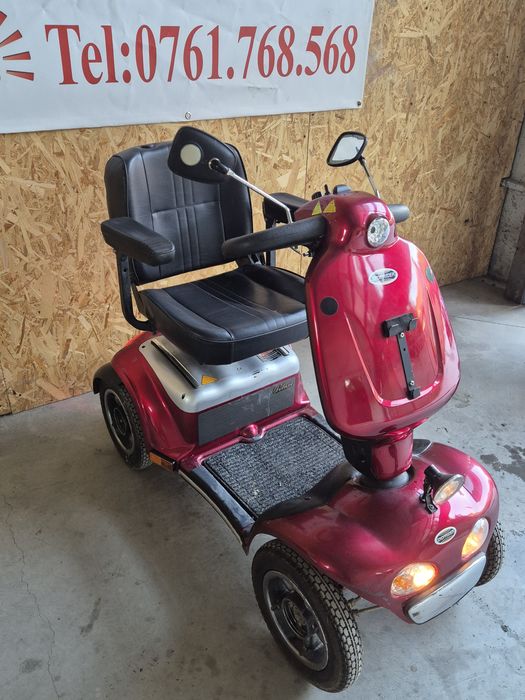 Cărucior scuter electric