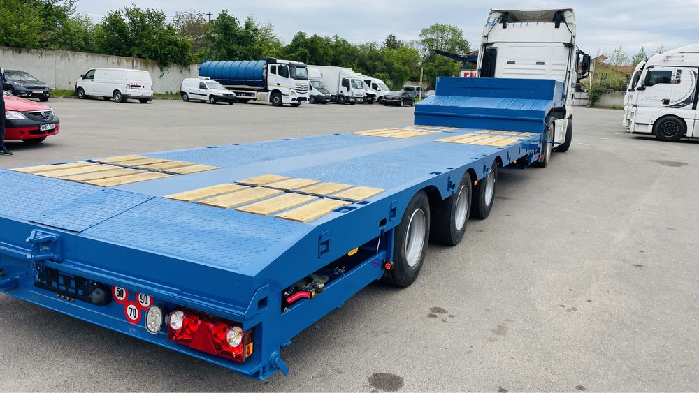 Trailer extensibil 3 axe Pret negociabil