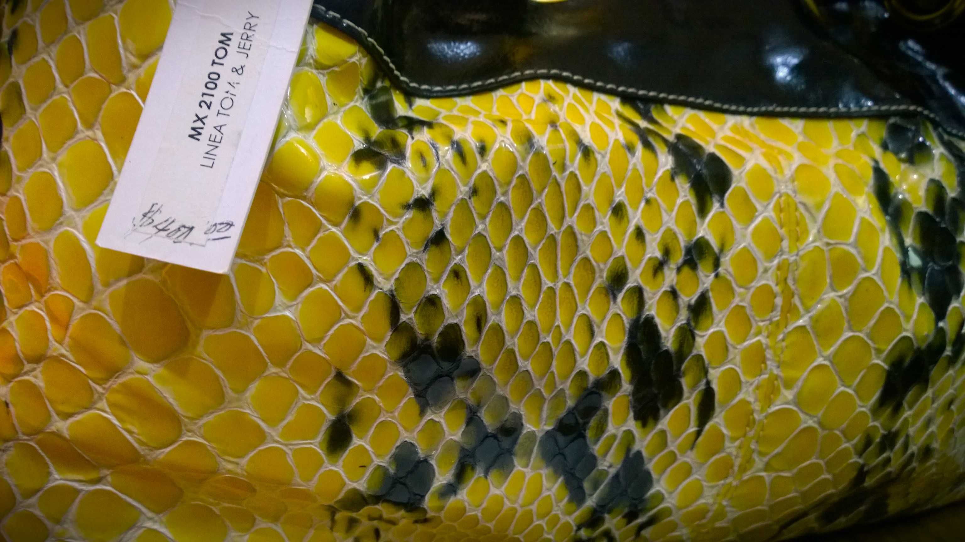 Цветущая кожаная итальянская сумка