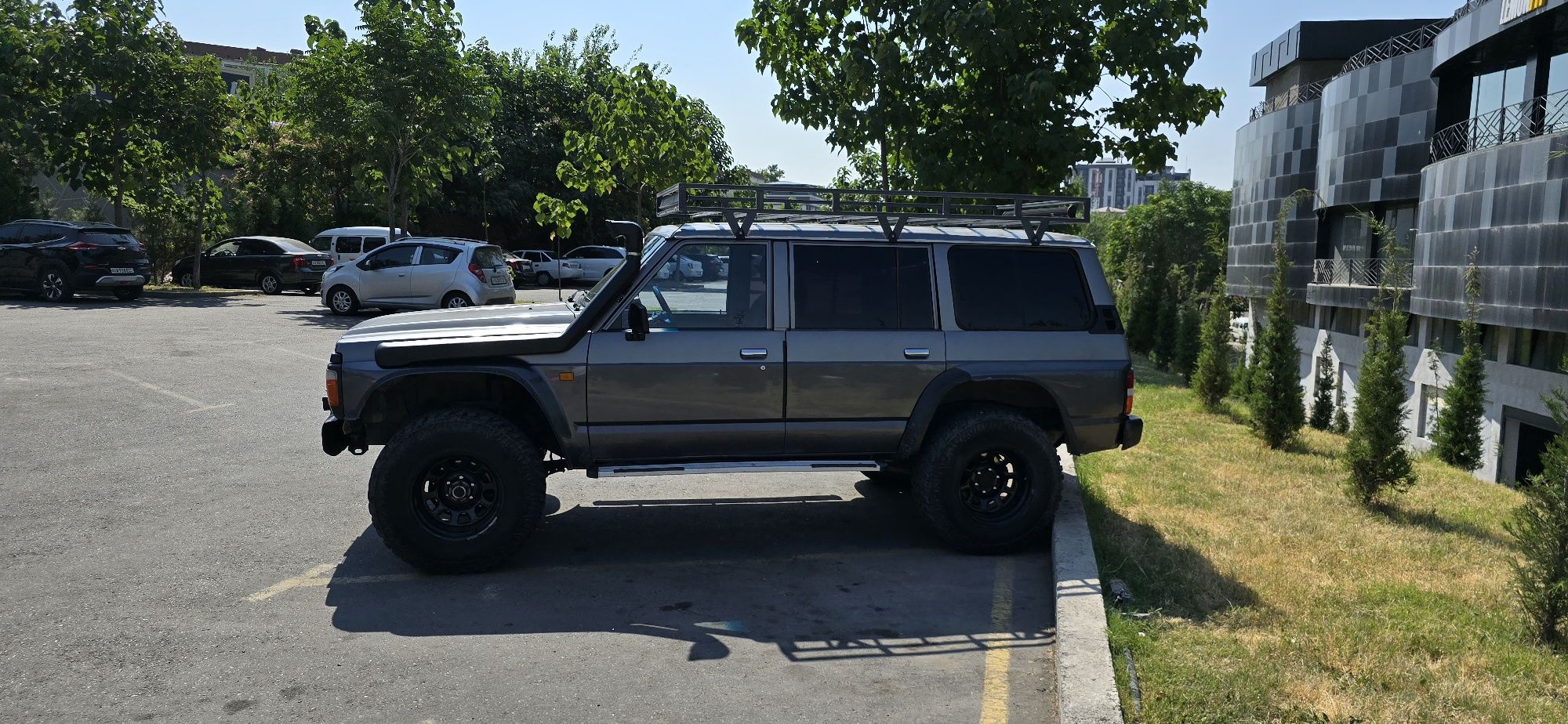 Nissan Patrol Y60