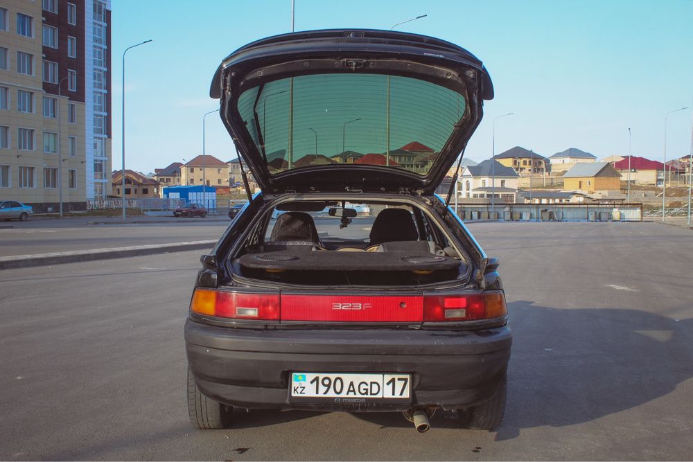 Mazda 323f 1991 (1.8 BP 16V DOHC)
