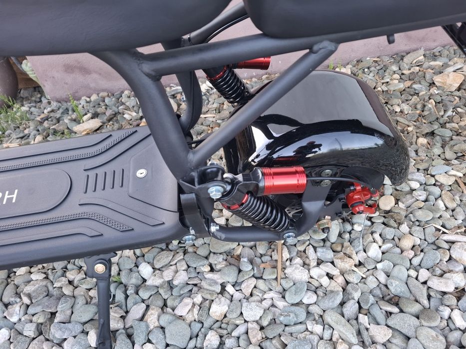 2 mini scutere electrice de vanzare noi cu garantie