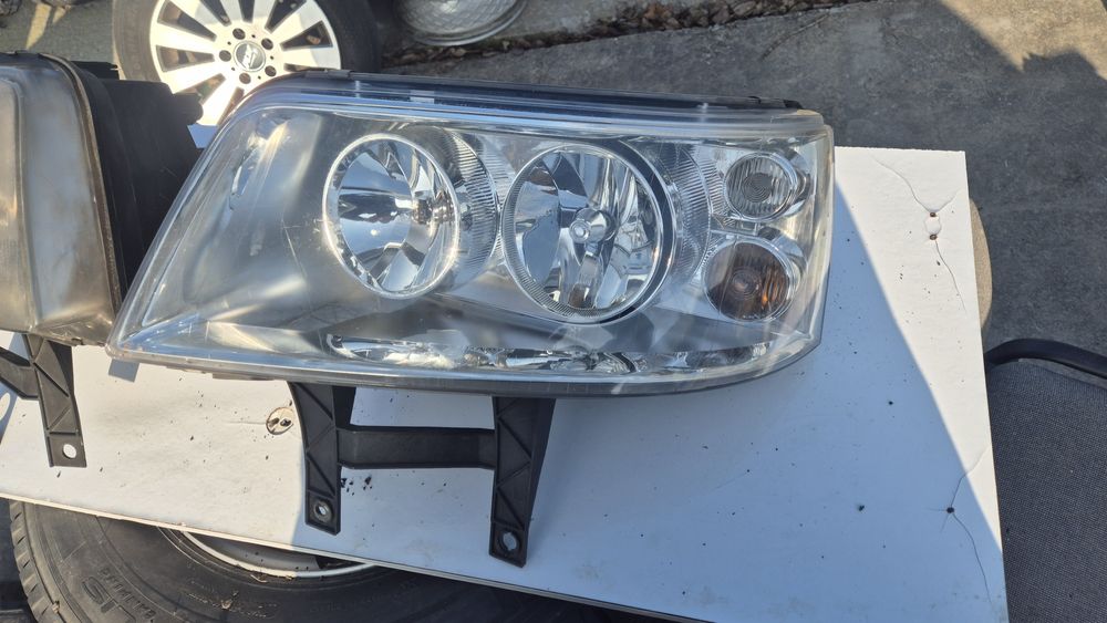 Оригинални Фарове за VW Транспортер Т5 2003- 2009г