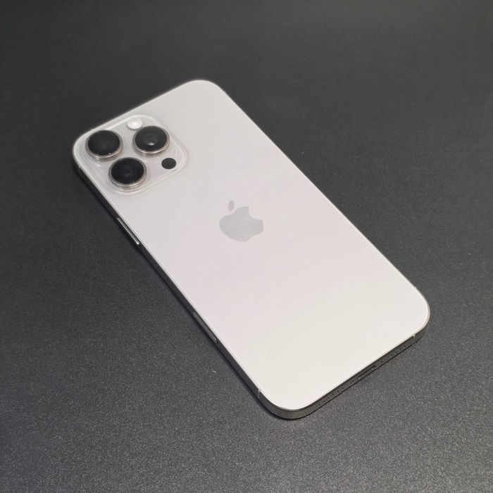 Hope Amanet P8 - iPhone 16 Pro Max 256GB / Baterie 100% 72 Cicluri