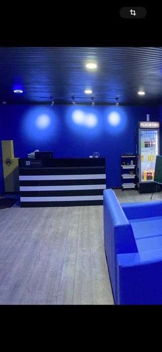 Продается кассовая стойка-ресепшн