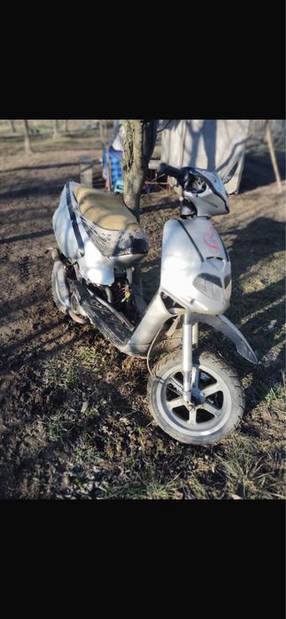 De vanzare scuter Aprilia Rally de 50cc