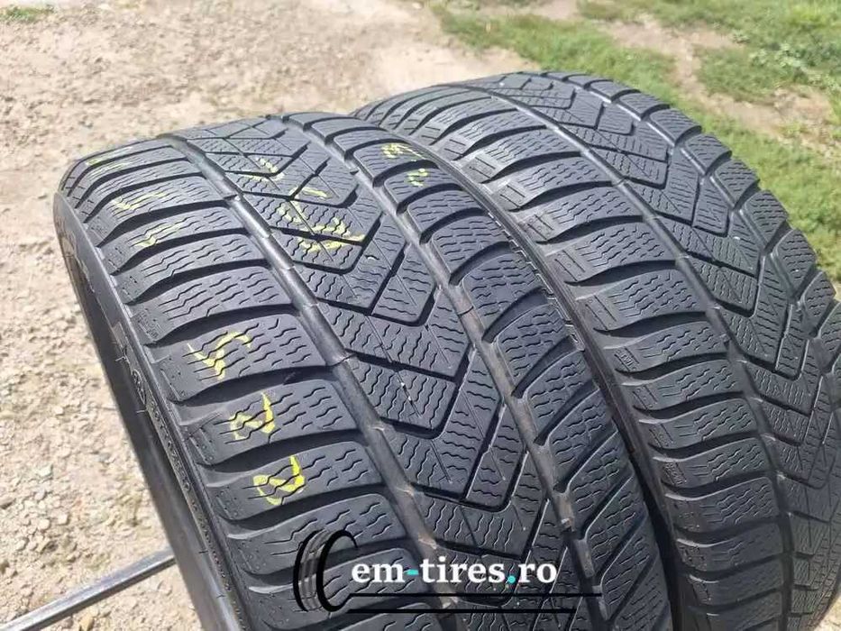 SET 2 Anvelope Iarna 225/45 R18 PIRELLI Sottozero 3 95H - Runflat