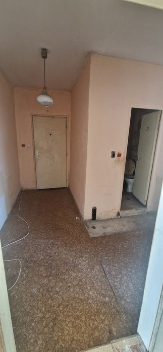 Продава се Двустаен апартамент в Силистра, Север - 62 кв.м за 559 €/кв.м - Снимка #3