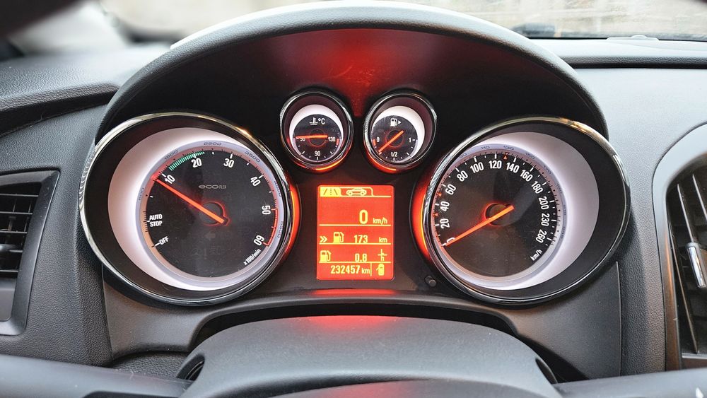 Opel Astra J Break 2012 – 1.7 CDTI 110CP – Proprietar – Istoric Servi