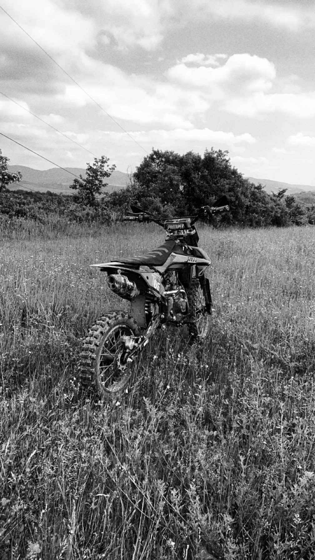 Vând urgent cross JRH 125cc aproape nou