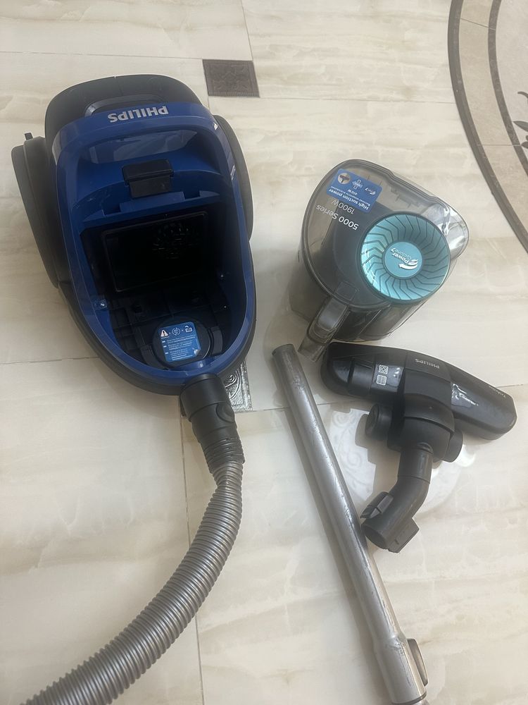 Пылесос Philips в идеальном состоянии