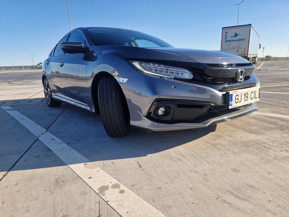 Honda Cvic sedan 1.5 vtec turbo - 182cp
