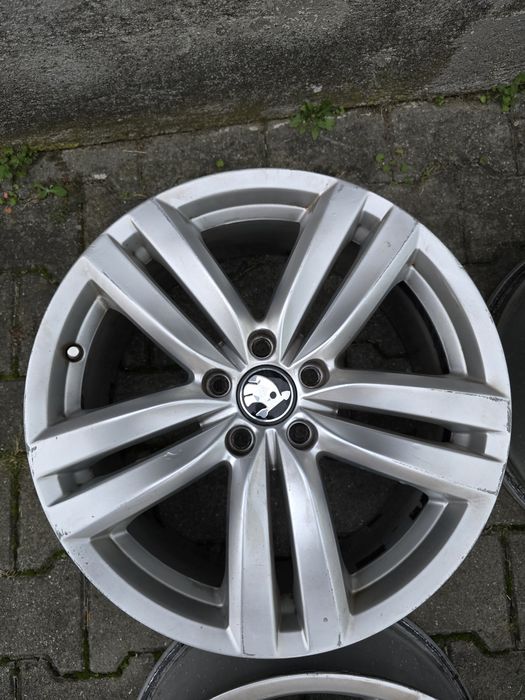 Vând jante originale VW model Kansas