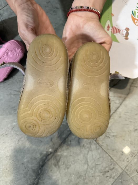 Продавам детски обувки ддстеп номер 23