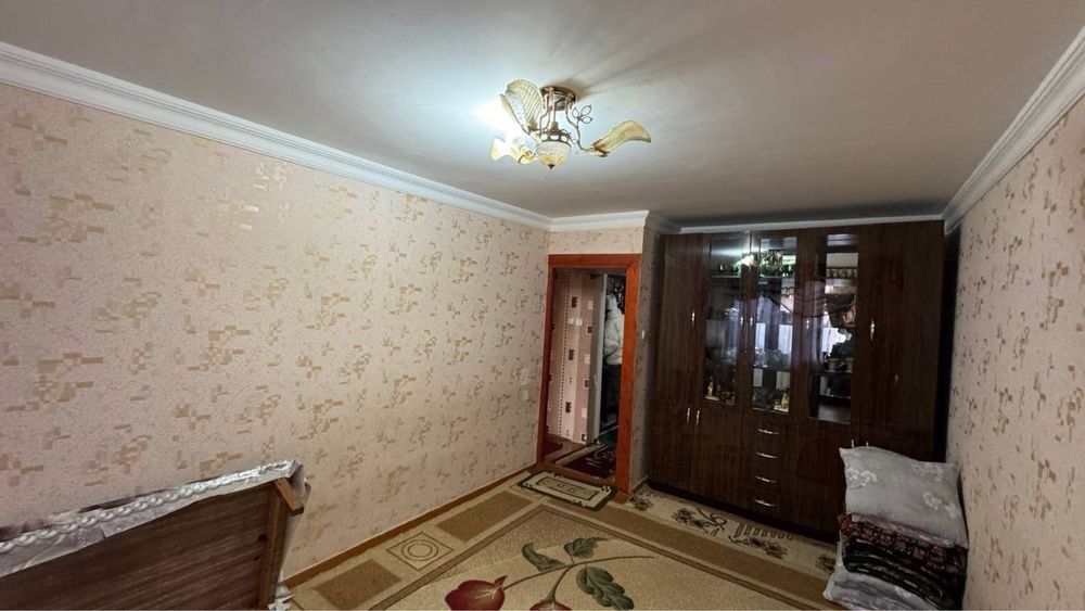 Продается 4 ком. Квартира на 3 этаже площадью 80 кв.м.