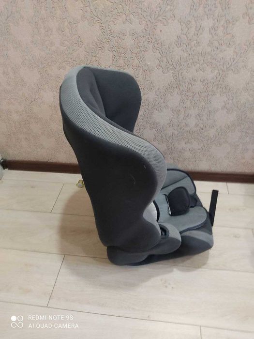 Продается детское автокресло (Италия). Б\У.